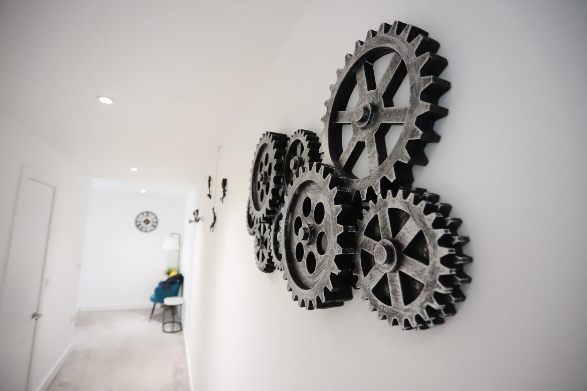 Spacious 3-Story Retreat With Rooftop Terrace And Modern Amenities Londra Esterno foto